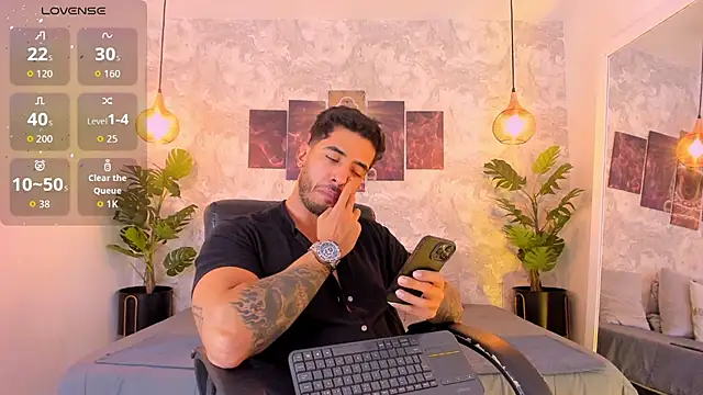 Snapshot of Nate_franco chatting on 19, 12, 2025 Nate franco online show from 19, 12, 2025