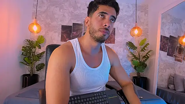 Snapshot of Nate_franco chatting on 20, 12, 2025 Nate franco online show from 20, 12, 2025