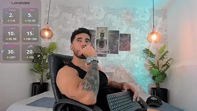 Snapshot of Nate_franco chatting on 6, 1, 2026 Nate franco online show from 6, 1, 2026