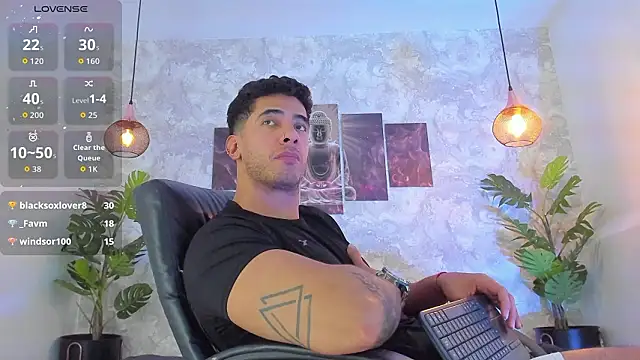 Snapshot of Nate_franco chatting on 3, 2, 2026 Nate franco online show from 3, 2, 2026