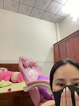    Erin    online show from 15, 4, 2026