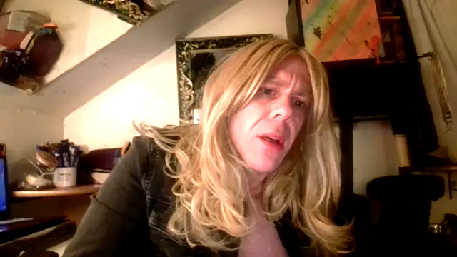 Snapshot of ditchwater chatting on 18, 3, 2026 ditchwater online show from 18, 3, 2026