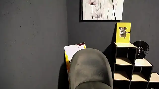 lady olivia  online show from 9, 4, 2026