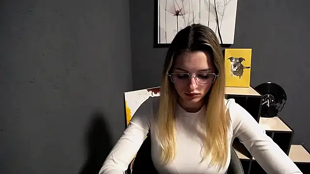 Snapshot of lady_olivia_ chatting on 11, 5, 2026 lady olivia online show from 11, 5, 2026
