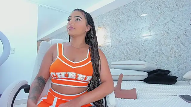 Snapshot of ximena_case chatting on 10, 9, 2025 ximena case online show from 10, 9, 2025