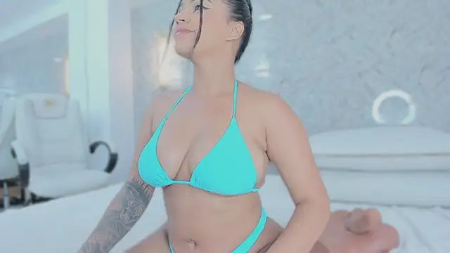 Snapshot of ximena_case chatting on 21, 10, 2025 ximena case online show from 21, 10, 2025