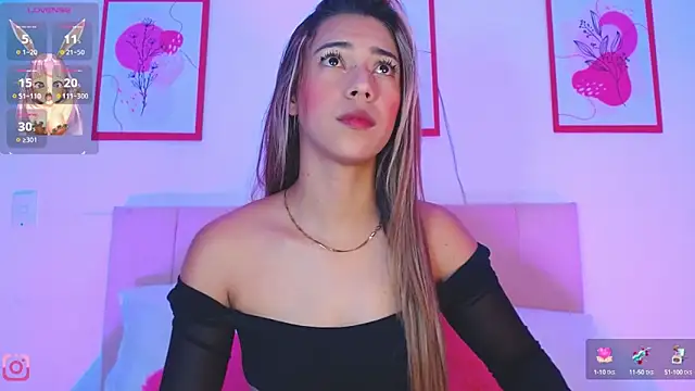 Snapshot of elianabrown chatting on 8, 3, 2025 elianabrown online show from 8, 3, 2025