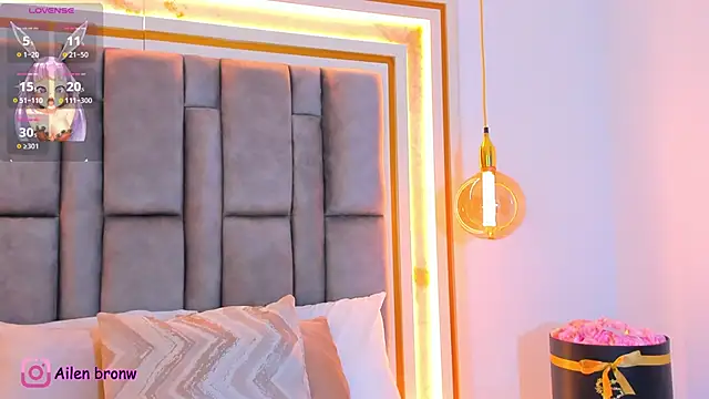 Snapshot of elianabrown chatting on 15, 11, 2025 elianabrown online show from 15, 11, 2025