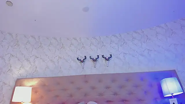 SofieReyes online show from 5, 3, 2025