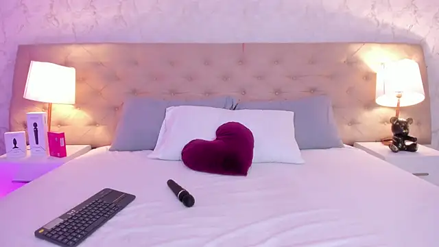 Snapshot of SofieReyes chatting on 2, 3, 2026 SofieReyes online show from 2, 3, 2026