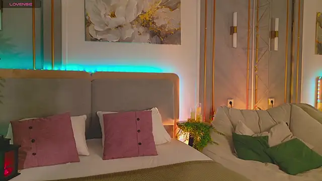 Lolly Neal online show from 22, 4, 2026