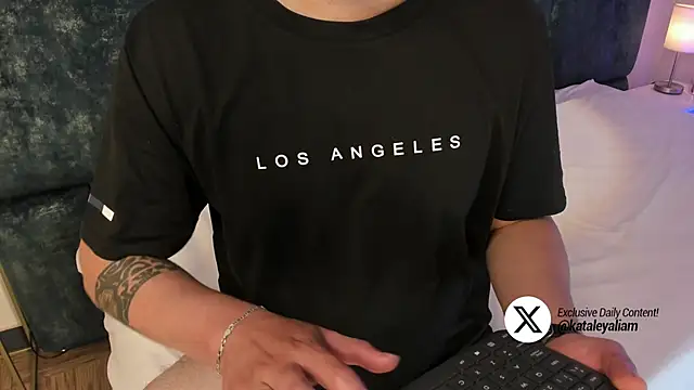 Snapshot of kataleyandliam chatting on 4, 2, 2025 kataleyandliam online show from 4, 2, 2025