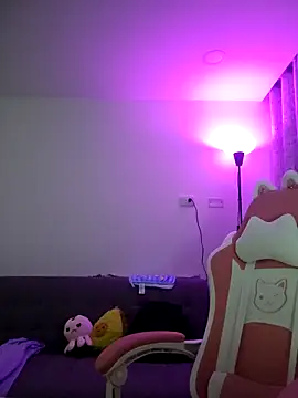 azumiichan online show from 15, 11, 2025