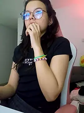 azumiichan online show from 21, 4, 2026