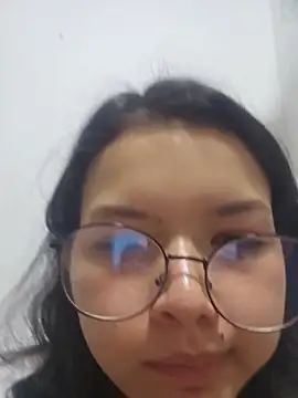 Snapshot of azumiichan chatting on 4, 6, 2026 azumiichan online show from 4, 6, 2026