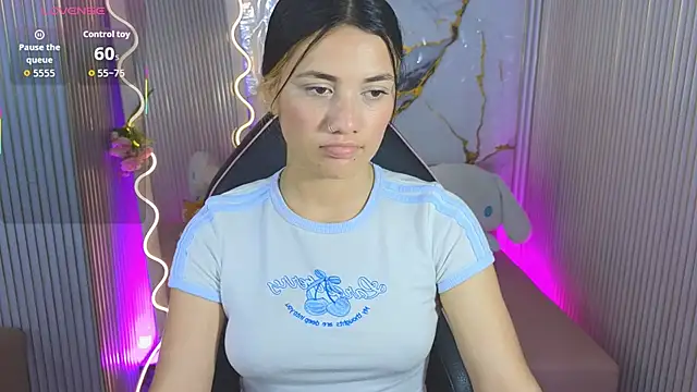 Snapshot of Chiara_tay chatting on 22, 4, 2026 Chiara tay online show from 22, 4, 2026
