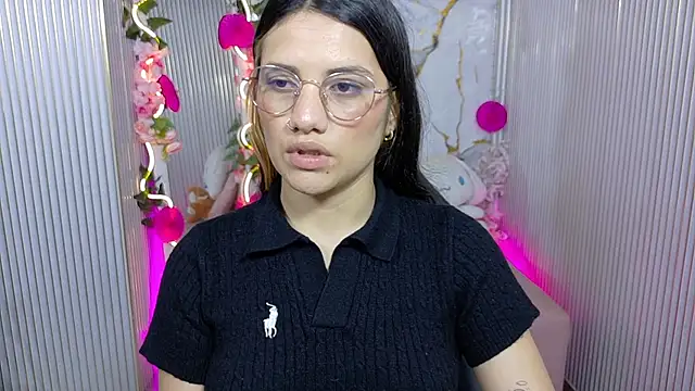 Chiara tay online show from 12, 6, 2026