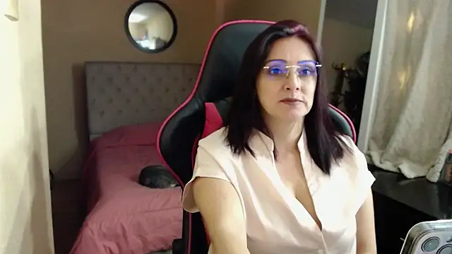 Carol Scottt online show from 18, 3, 2026