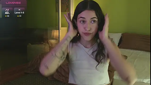 Snapshot of sadetuiningaa chatting on 23, 9, 2025 sadetuiningaa online show from 23, 9, 2025