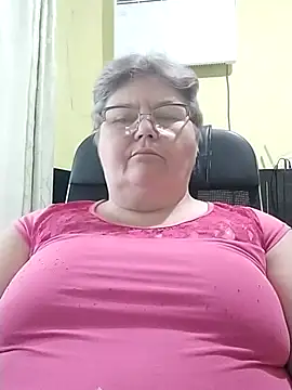 Snapshot of AlenushkaGold chatting on 1, 10, 2025 AlenushkaGold online show from 1, 10, 2025