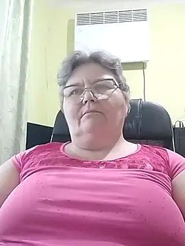 Snapshot of AlenushkaGold chatting on 2, 10, 2025 AlenushkaGold online show from 2, 10, 2025