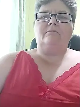 Snapshot of AlenushkaGold chatting on 4, 10, 2025 AlenushkaGold online show from 4, 10, 2025