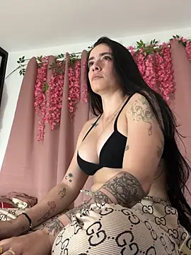 Snapshot of msschloee_ chatting on 21, 11, 2025 msschloee online show from 21, 11, 2025