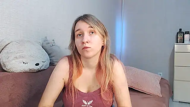 lovely hayley online show from 18, 12, 2025