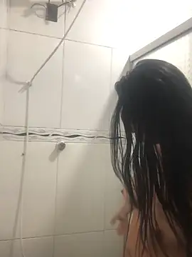 Snapshot of bellinii07 chatting on 29, 9, 2025 bellinii07 online show from 29, 9, 2025