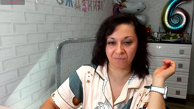 TeasyLana online show from 22, 2, 2026