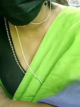 Snapshot of Aishu-tamil09 chatting on 3, 1, 2025 Aishu-tamil09 online show from 3, 1, 2025