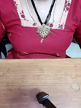 Snapshot of Aishu-tamil09 chatting on 12, 1, 2026 Aishu-tamil09 online show from 12, 1, 2026