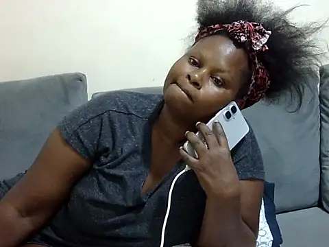 Pretty lilly02 online show from 17, 5, 2026
