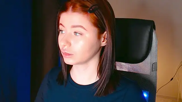 xoxoavi online show from 10, 1, 2025