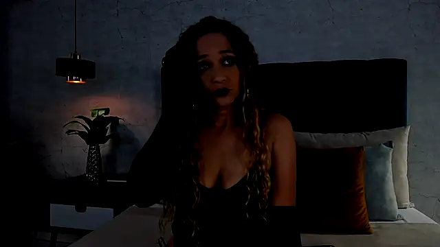 Luna18Pink online show from 29, 10, 2025