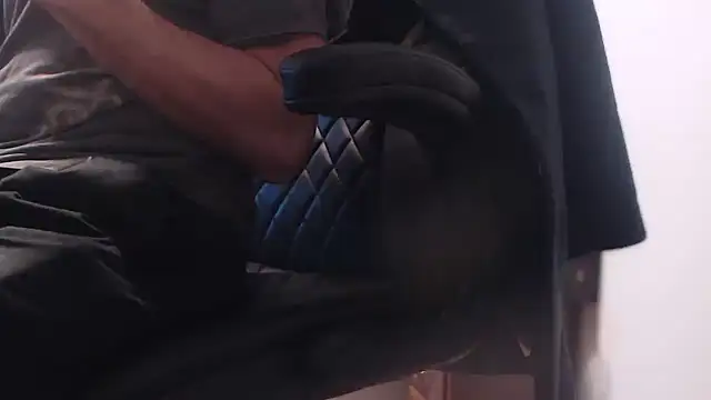 Snapshot of flexingplexico chatting on 8, 3, 2025 flexingplexico online show from 8, 3, 2025