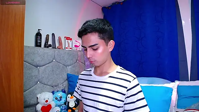 OwenBluee online show from 23, 9, 2025