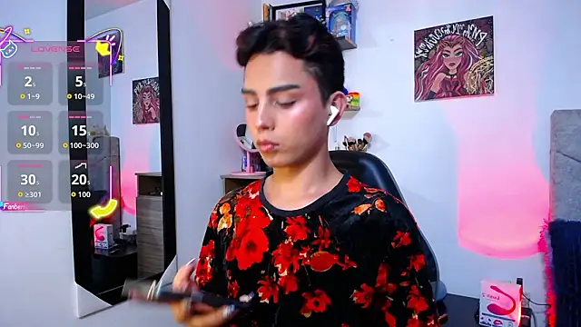 OwenBluee online show from 19, 3, 2026