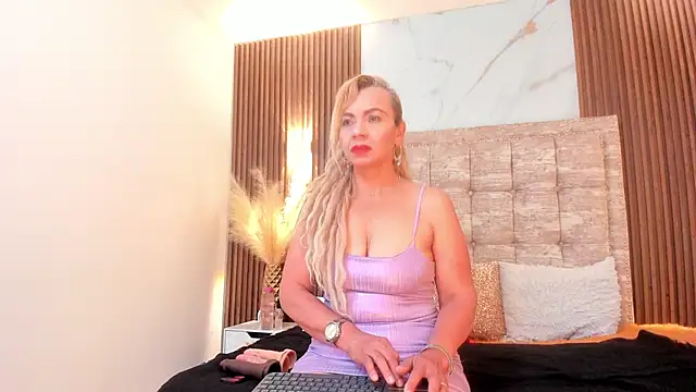 AnastasiaTaylor  online show from 29, 9, 2025