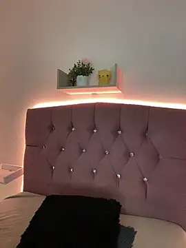 angellique 22 online show from 6, 3, 2025