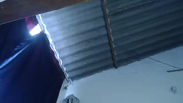 Zafiro subversiva online show from 10, 1, 2025