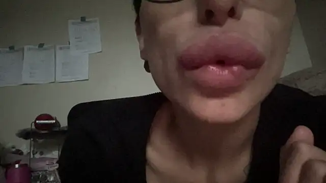 Snapshot of myloveforyouu chatting on 21, 4, 2026 myloveforyouu online show from 21, 4, 2026