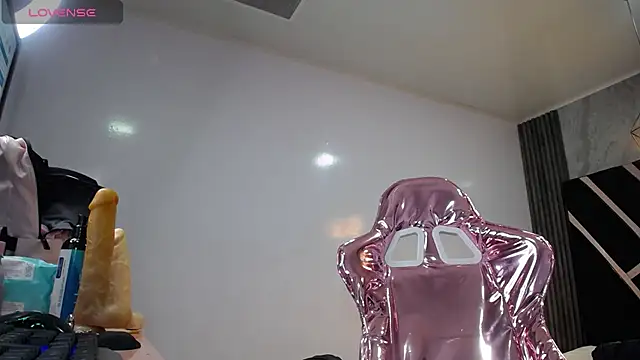 Snapshot of lizzyluk_ch chatting on 31, 1, 2025 lizzyluk ch online show from 31, 1, 2025