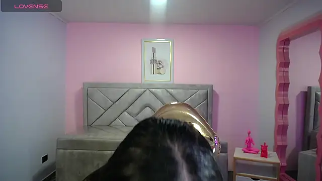 Snapshot of lizzyluk_ch chatting on 8, 11, 2025 lizzyluk ch online show from 8, 11, 2025