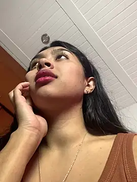 SweetLatiin  online show from 10, 2, 2025