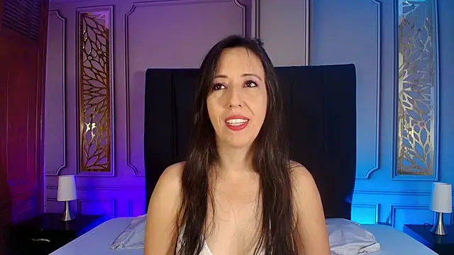 Snapshot of Bonnie__milf chatting on 15, 9, 2025 Bonnie milf online show from 15, 9, 2025