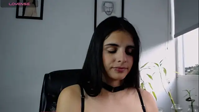 Snapshot of alma_violeta chatting on 25, 2, 2025 alma violeta online show from 25, 2, 2025