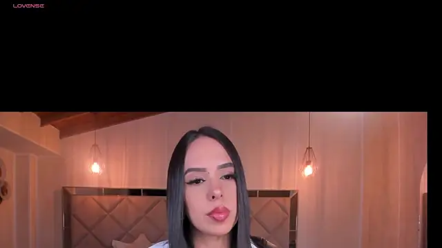 KatieStonne online show from 3, 10, 2025