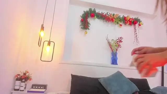 Snapshot of penelope_handaos chatting on 12, 12, 2024 penelope handaos online show from 12, 12, 2024