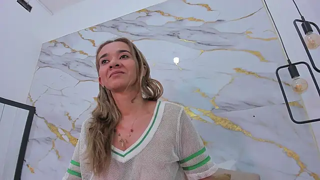 Snapshot of penelope_handaos chatting on 18, 1, 2025 penelope handaos online show from 18, 1, 2025